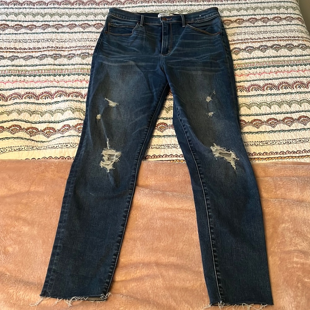 A&F Ultra High rise super skinny